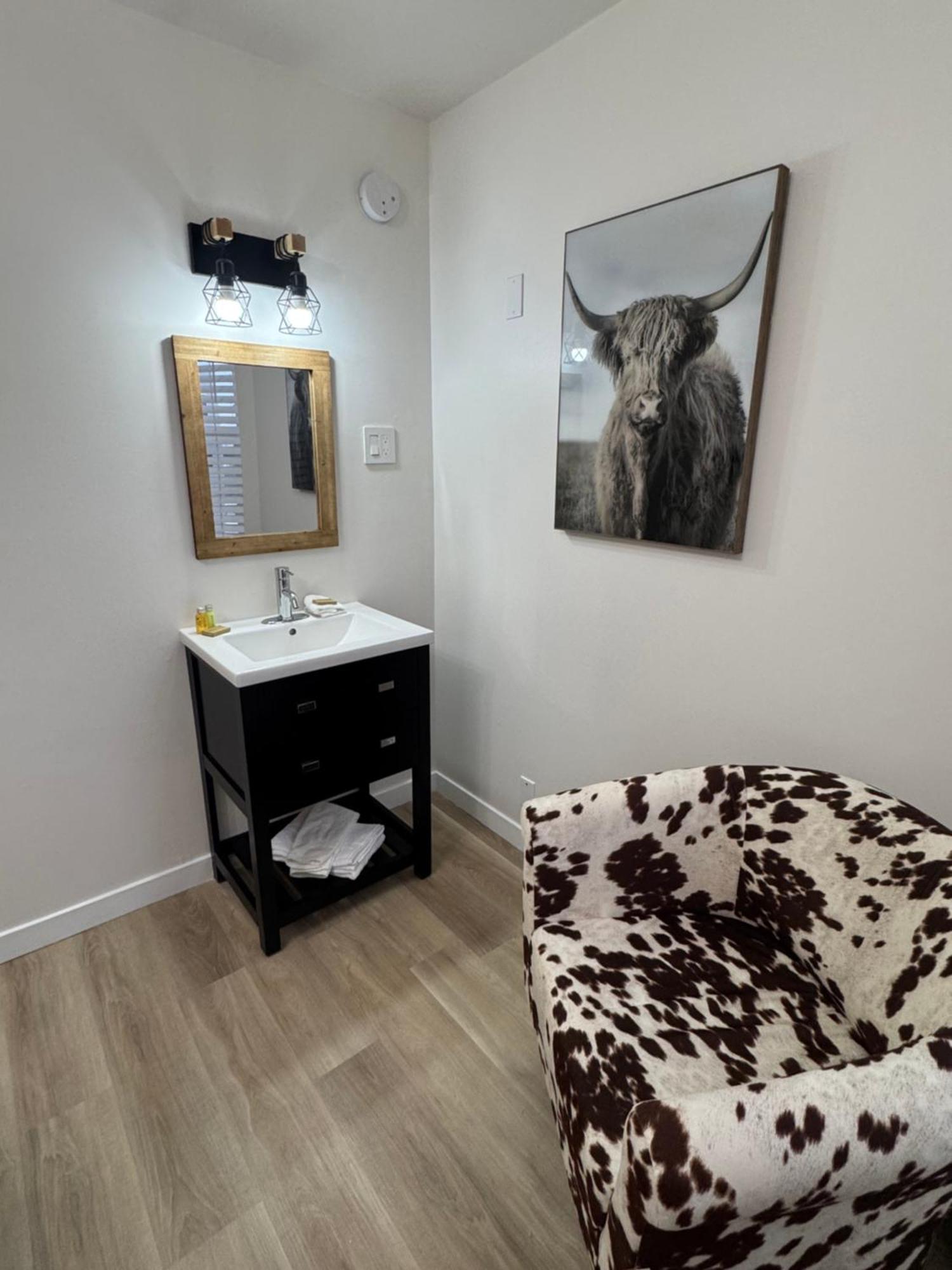 Double Room with Shared Bathroom,1658795246:JPEG