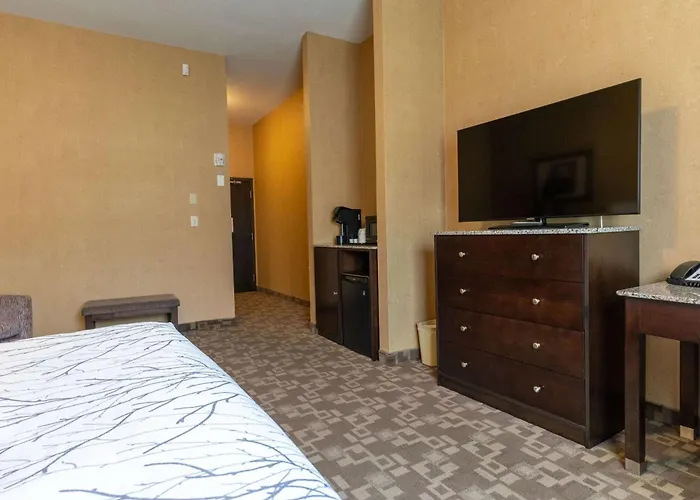 Best Western Plus South Edmonton Inn & Suites