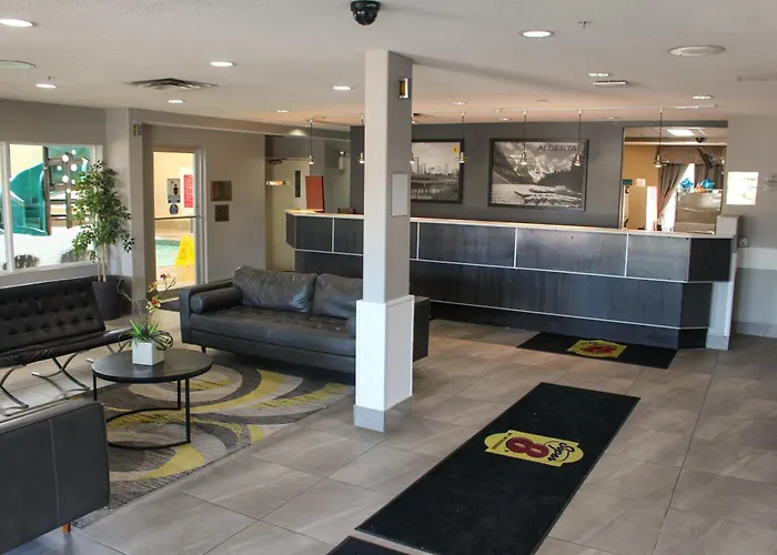 Super 8 By Wyndham South